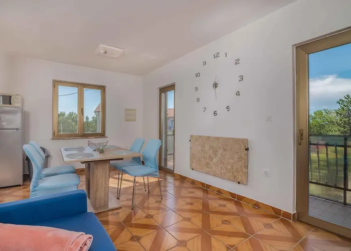 Апартаменты In - Insel Krk 38221 *